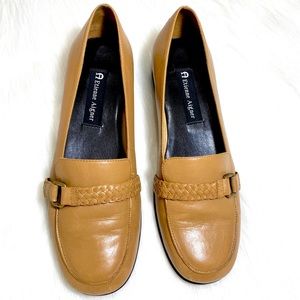 etienne aigner flats